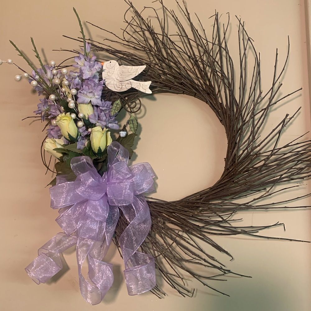 20 inch lavender and yellow wreath. Inv 295